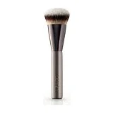 DELILAH Full Coverage Foundation Brush - кисть для тональной основы фото 1