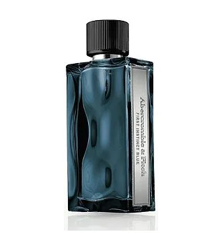 Abercrombie & Fitch First Instinct Blue Парфюмерная вода 50 мл Abercrombie & Fitch
